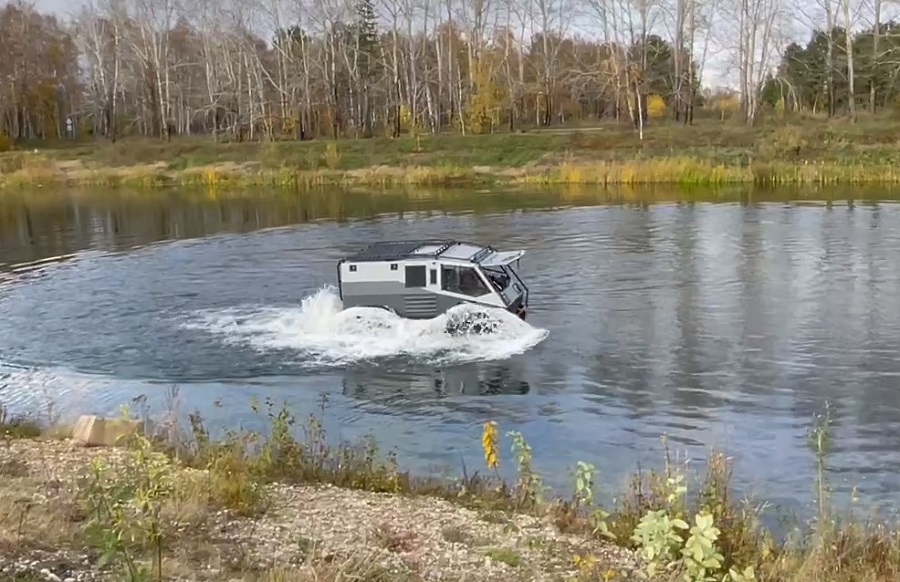 вездеход в воде